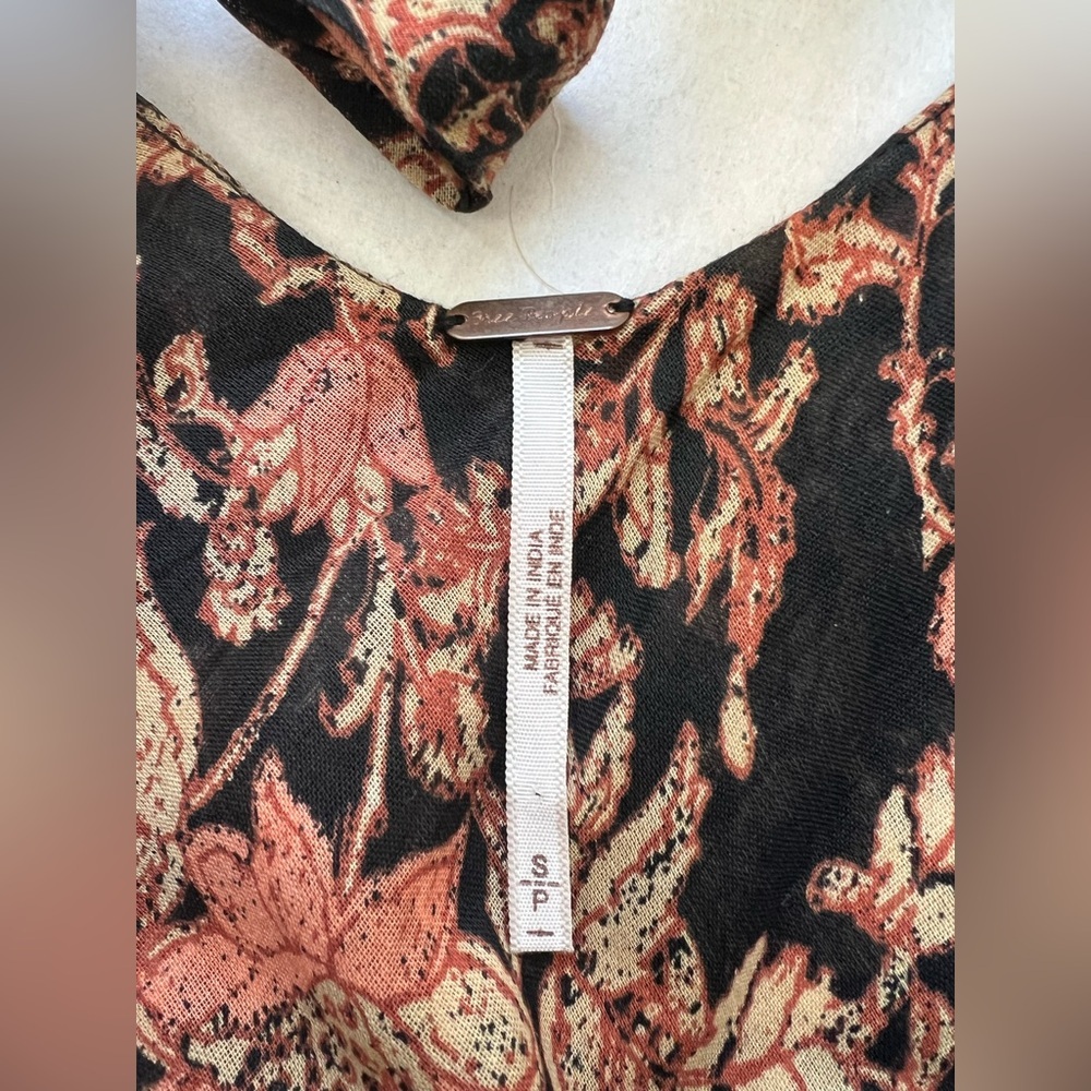 Free People Kika's Maxi Dress Kikas Black Floral Size S Boho Coastal Cottage - Picture 8 of 8